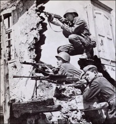 Who emerged victorious from the Battle of Stalingrad?