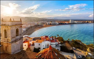 In which country is Valencia located?