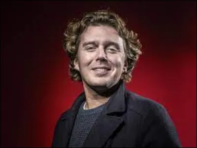 Is Alex Vizorek a comedian from Luxembourg?