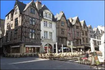 In which department is Tours located?