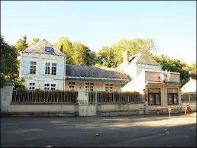 We are in Bourgogne-Franche-Comte, in Merry-Sec. A commune in the Auxerroise catchment area, it is located in the department ...