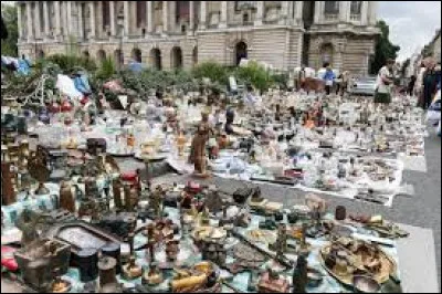 Cuisine: Which dish is associated with the Lille braderie?