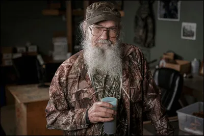 Silas Merritt Robertson, known as Si Robertson and often referred to as Uncle Si , is ...