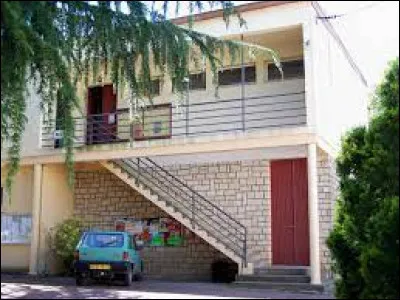 Floudes is located in the Gironde region, ...