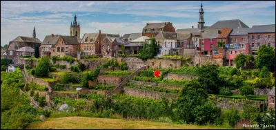 The town of Thuin is located...