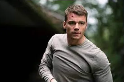 Who is the famous actor who plays in The Night Agent?