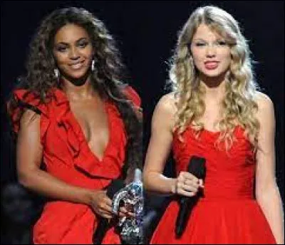 Has Beyonce won more or fewer Grammy Awards than Taylor Swift?