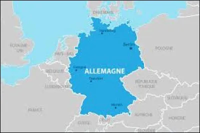 What is the color of the first stripe (from the top, of course) on the German flag?