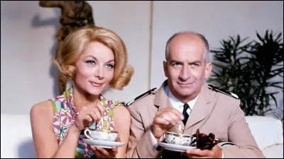 In the film Le Gendarme se marie , does Ludovic Cruchot of the Saint-Tropez brigade strike up a romance with Josepha?