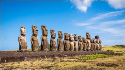 Where are the moai of Easter Island located?