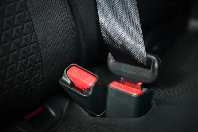 In France, seatbelts became compulsory at the rear of vehicles in 1990.