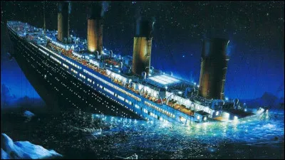 The Titanic collided with :