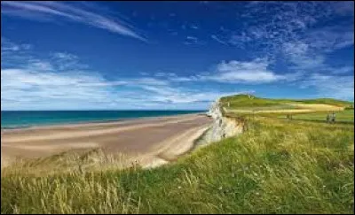 Does the Hauts-de-France region have six departments?