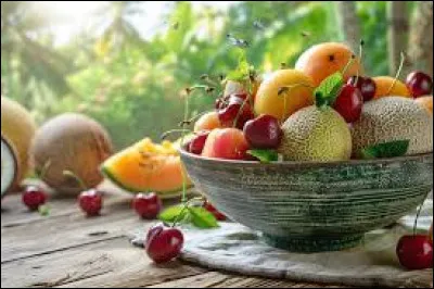 Which of these fruits is not usually eaten in summer?