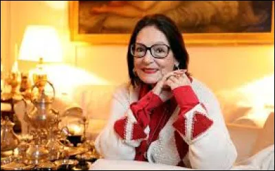Is Nana Mouskouri a Greek singer?