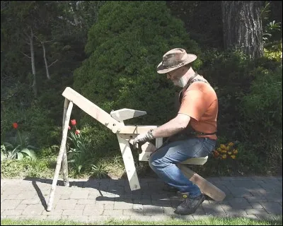 What kind of vise is used in carpentry?