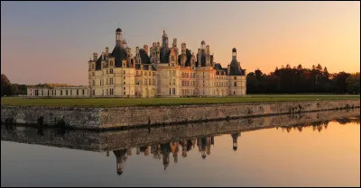 The Chateau de Chambord is the largest of the Loire chateaux.