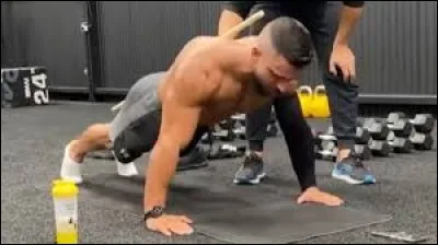 What is the record number of push-ups done in one hour?