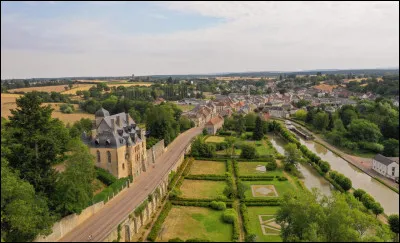 In which country is the town of Chatillon-en-Bazois located?