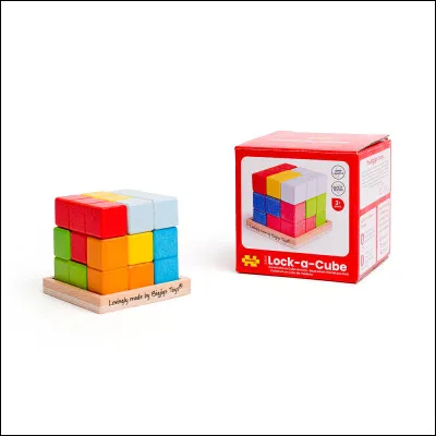 The side of a square measures 0.6 cm. What is the value of its perimeter?