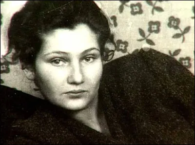 When was Simone Veil born?