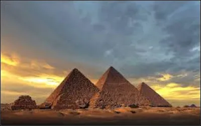 The largest pyramid at Giza is that of Khufu.
