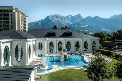 In which Swiss canton is there a spa that dates back to the Middle Ages and is still in operation?