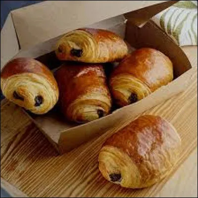Who sang Le petit pain au chocolat in 1969?