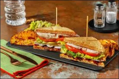 The club-sandwich can be recognized by its triangular shape.