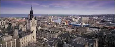 What is this city of 180,000 inhabitants, located in north-east Scotland on the shores of the North Sea?