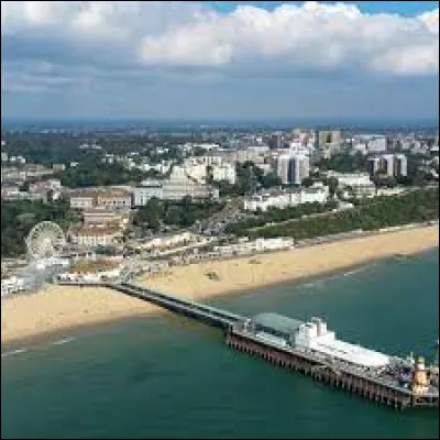 What is this town of 170,000 inhabitants, located on the south coast of England, in the county of Dorset?