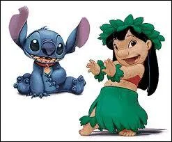 What is the name of the little Hawaiian orphan girl who befriends an alien animal ?