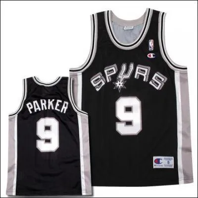 In which city do the Spurs play?