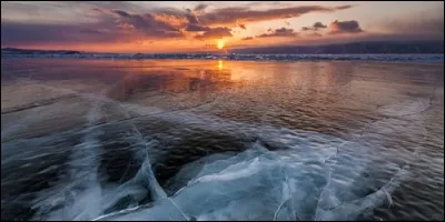 What is the name of the lake in Russia, located in southern Siberia?