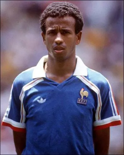 Select correct player name