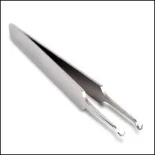 What First Aid equiptment is shown?