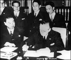 The tripartite pact Germany-Italy-Japan follows which treaty signed in 1936 by Germany and Japan?