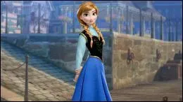 What is her younger sister's name?