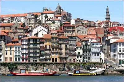 Portugal's 1230 km of coastline is bordered by the Atlantic Ocean. Which of these three port cities is located furthest north?
