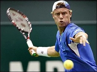 Who became the number one in the world in 2001