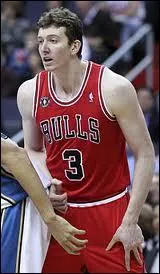 Who is this Turkish pivot of the Bulls?