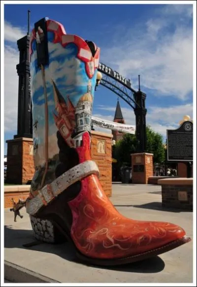 What is the capital of Wyoming?