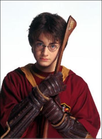 What happened to Harry's Nimbus 2000 when the Dementors came to a Quidditch match?