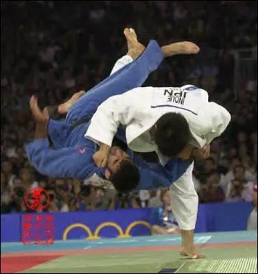 Who does NOT practice judo ?
