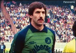 Jean-Paul Bertrand-Demanes is a goalkeeper who obtained the recognition of the city of ...