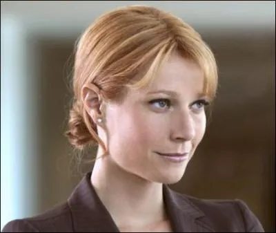 Which actress plays Pepper Potts, Iron-Man's executive secretary, in several films in the Marvel franchise?
