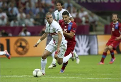 Who is this central defender?