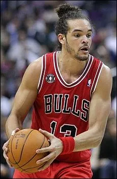 Who is this French basketball player who plays for the Chicago Bulls?
