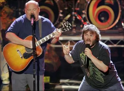 Jack Black formed a band called Tenacious D, who with?