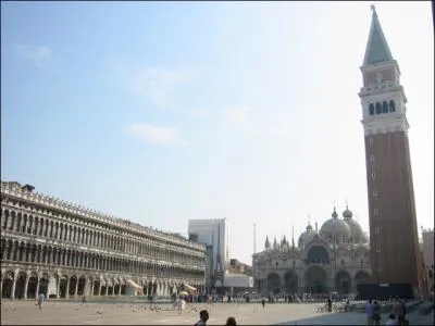 Where is this monument located? Saint Mark's Square